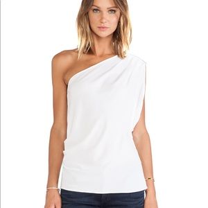 🔥 BCBG MUST HAVE! Carli One-Shoulder Pleated Top